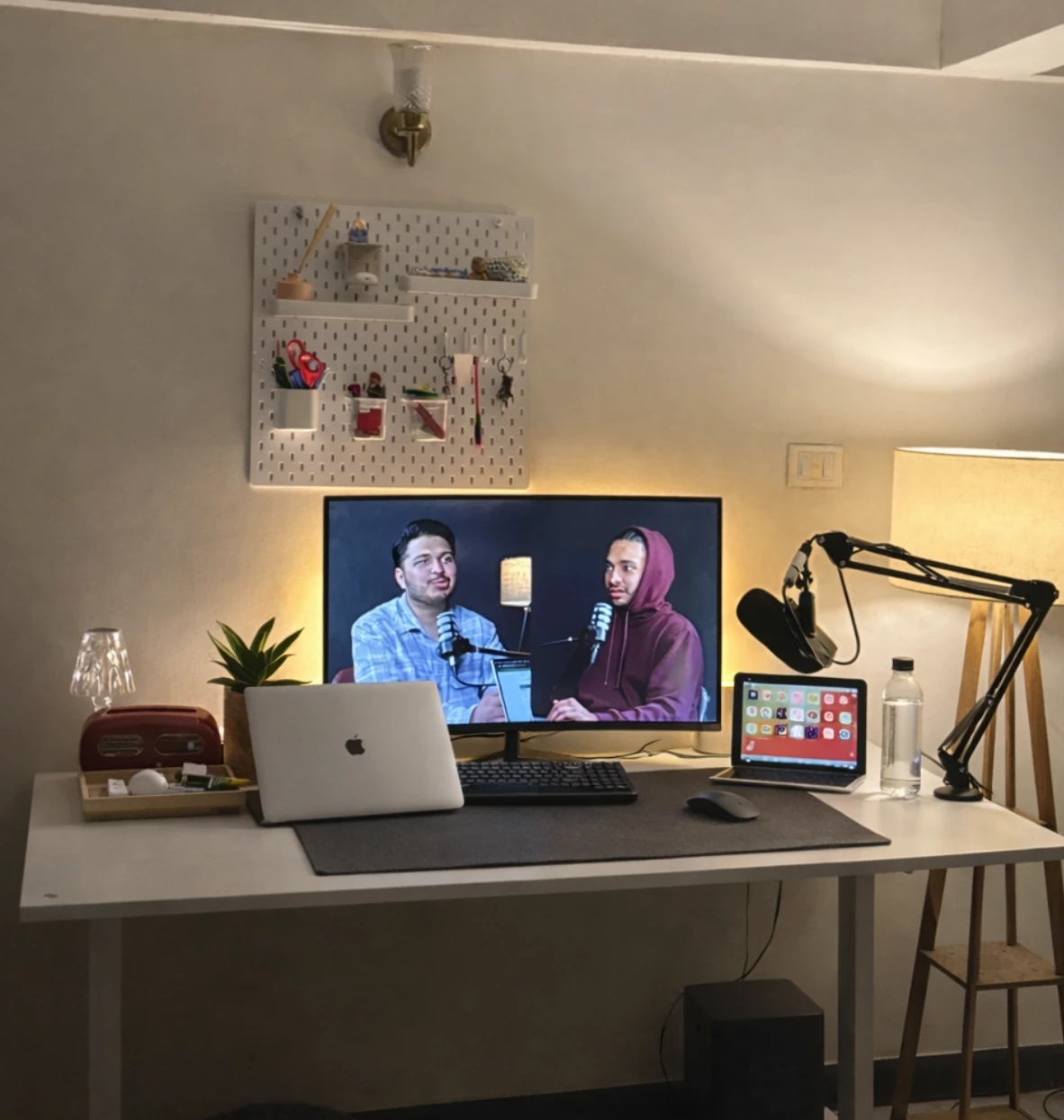Shushant's desk setup